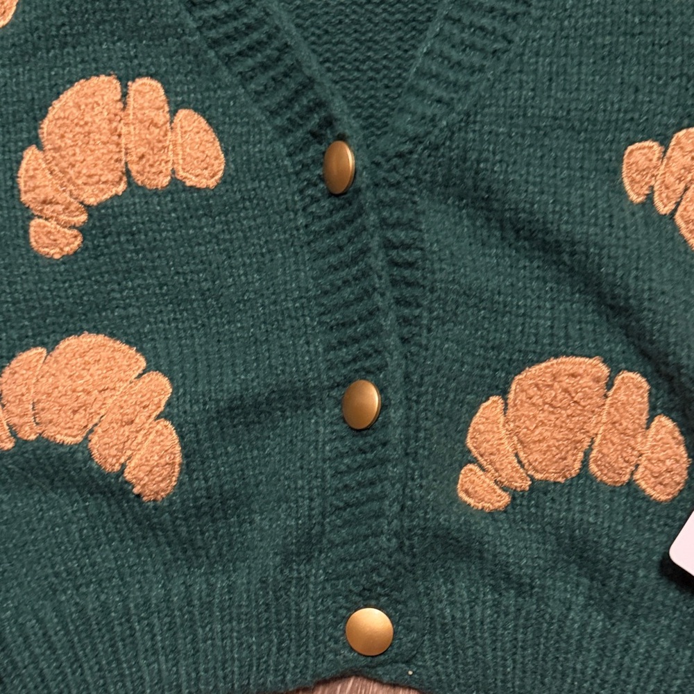 Green Croissant Patterned Sweater this sweater is so cozy , !! - Picture 3 of 3